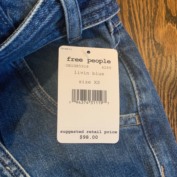 Free People high waisted shorts - Picture 6 of 6